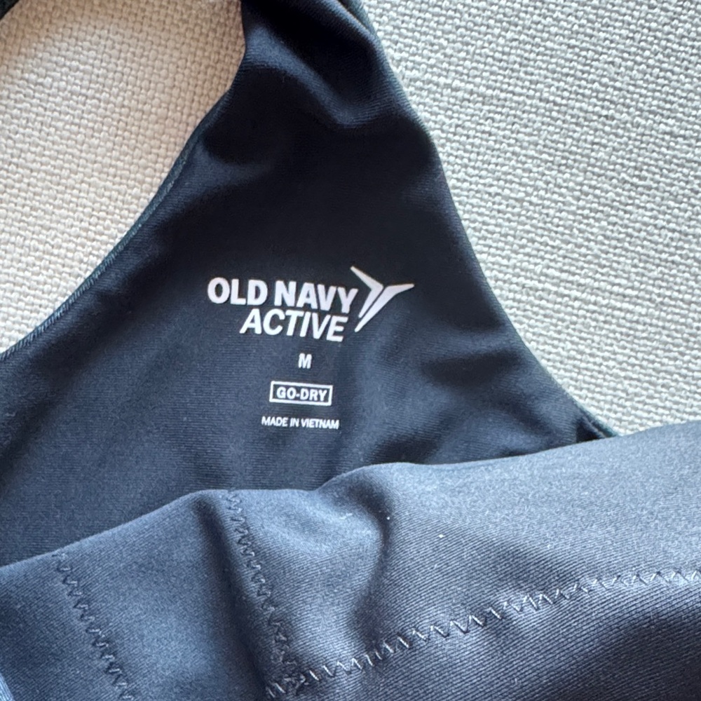 Old Navy go dry tank - Picture 2 of 4